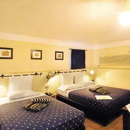 Medici Hotell 3*