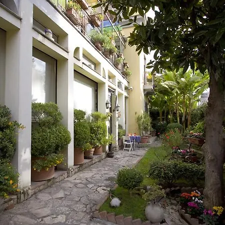 Medici Hotel 3*